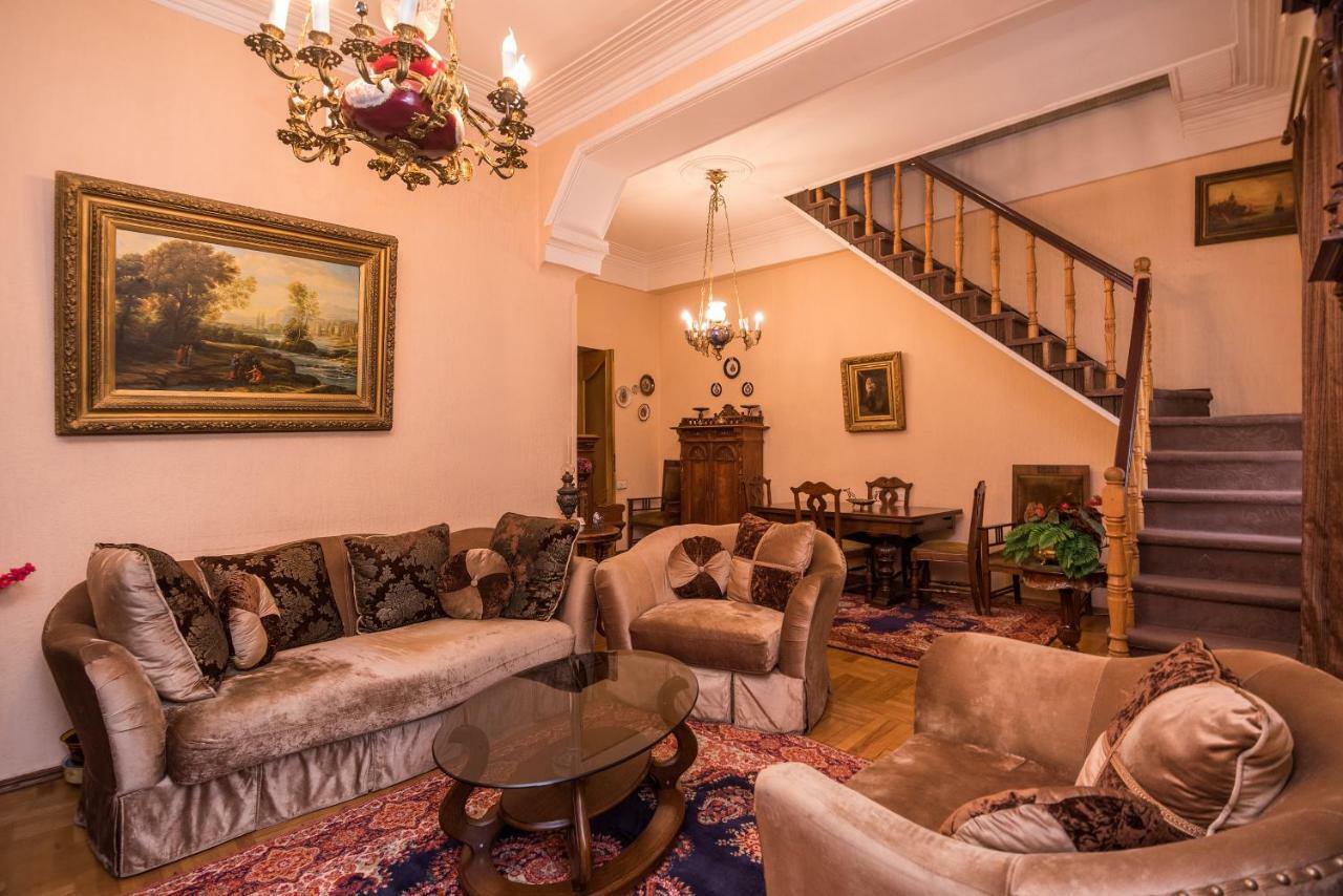 Lia'S Guest House Tbilisi Exterior photo