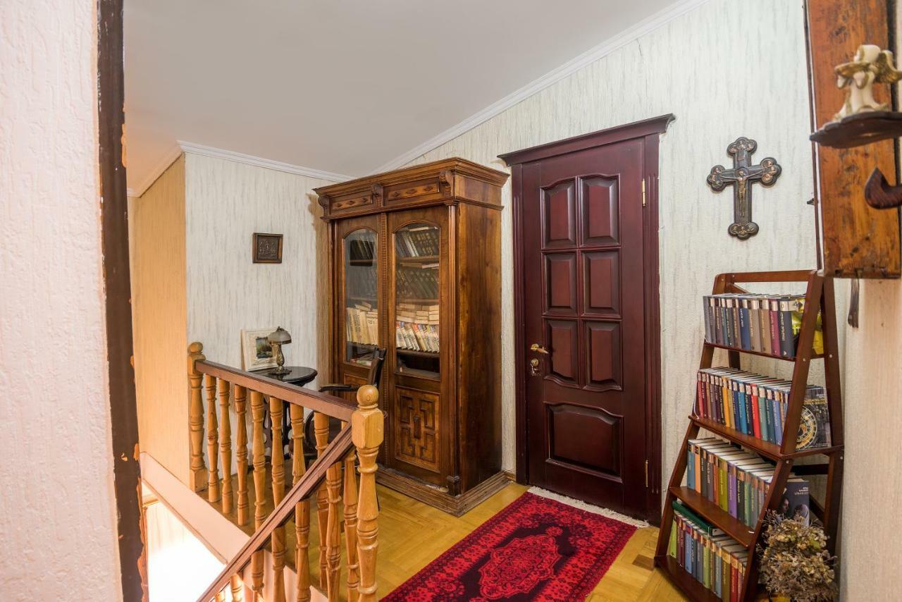 Lia'S Guest House Tbilisi Exterior photo